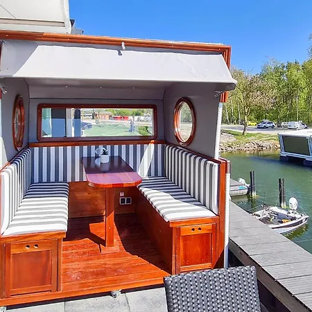 Boddenblick Holiday home *